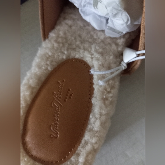 Zuri Flats Easy On - And - Off Size 9 - Picture 2 of 7